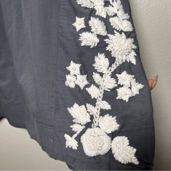 Ivy Jane Women Top XS Gray Embroidered Peasant Boho Cottagecore 100% Cotton - Picture 3 of 10